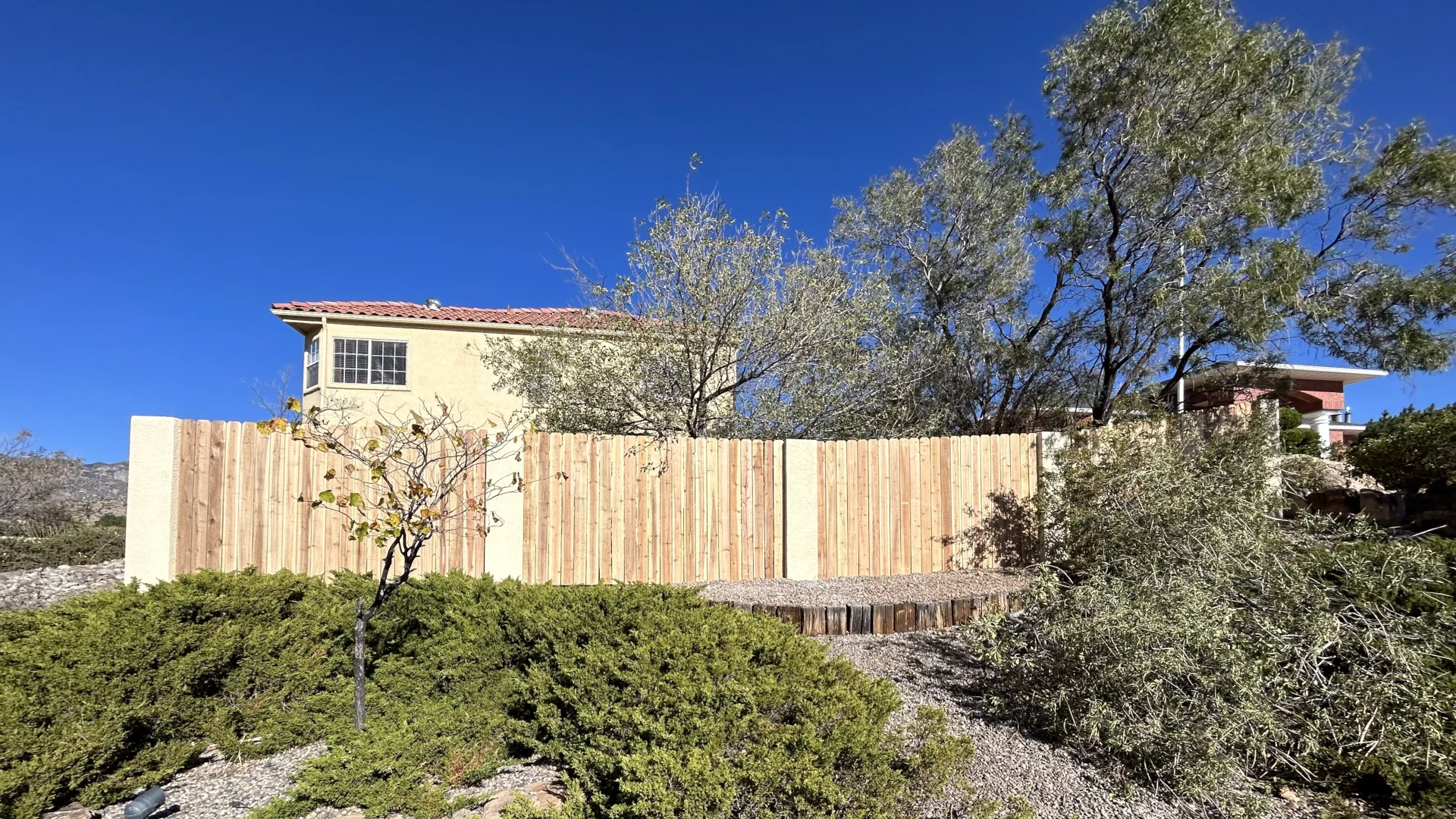 Wood Fence Contractors,Albuquerque Fence Company